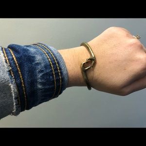 Fashion bracelet